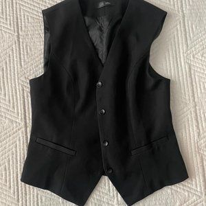 Black button up blazer - sleeveless